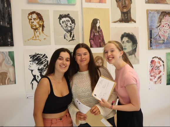 Bohunt Sixth Form students achieve impressive results