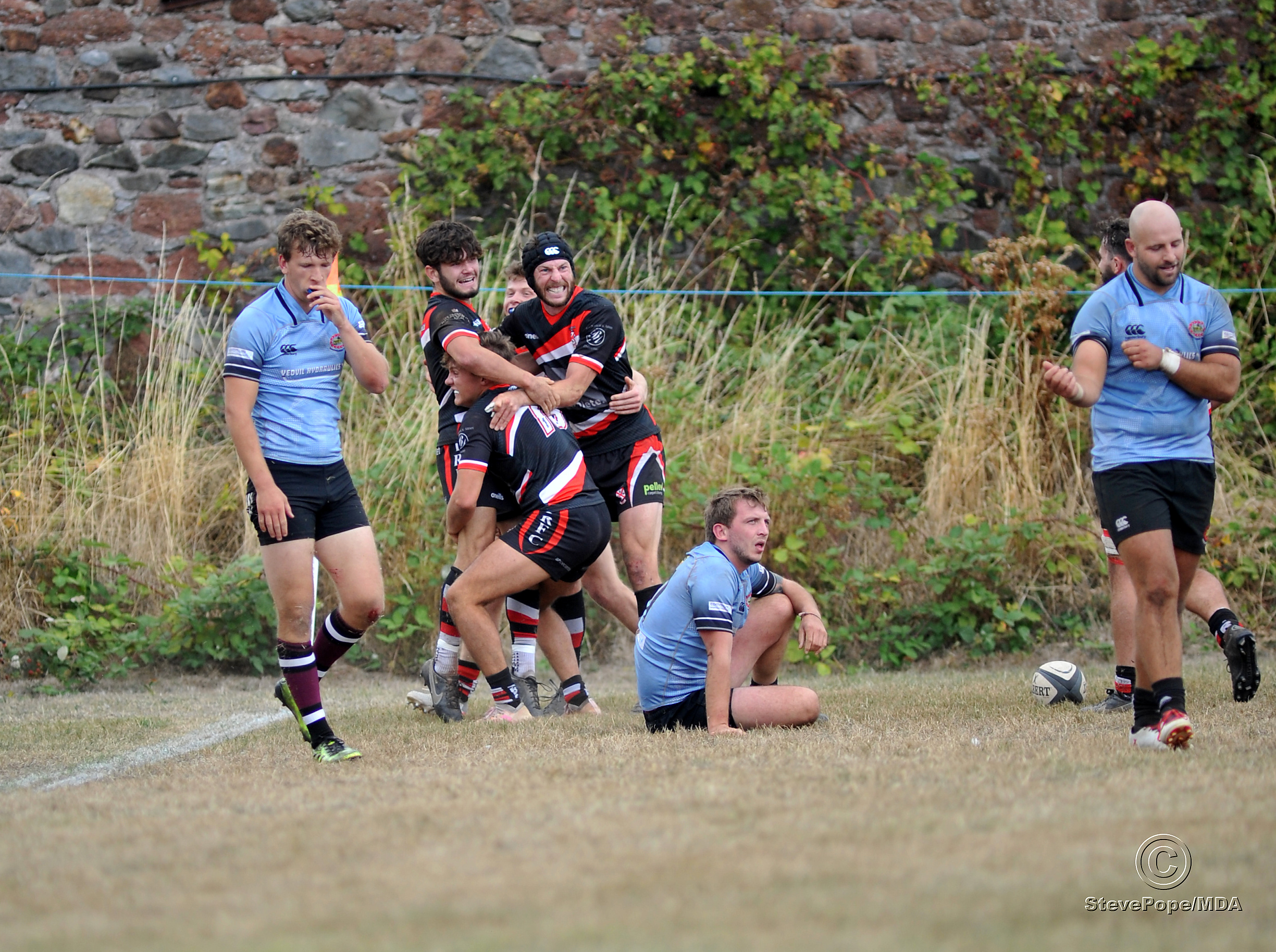Photo: Steve Pope MDA030922B_SP001 Rugby. Teignmouth versus Sherborne . A close run run match that saw Sherborne coming up tops by just two points to win 43 points to 41 at Bitton Park. Teignmouth's try just before the half-time whistle.