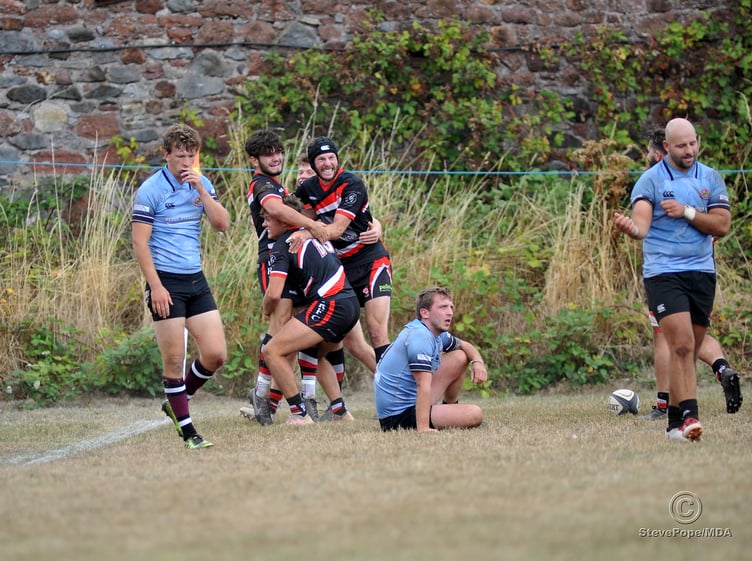 Photo: Steve Pope MDA030922B_SP001 Rugby. Teignmouth versus Sherborne . A close run run match that saw Sherborne coming up tops by just two points to win 43 points to 41 at Bitton Park. Teignmouth's try just before the half-time whistle.