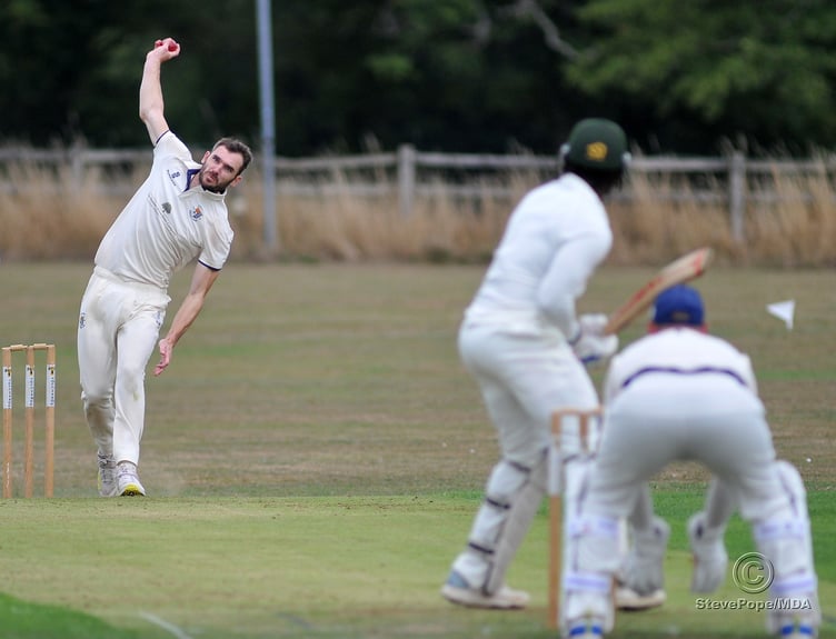 Photo: Steve Pope MDA030922F_SP001 Tolchards Devon Cricket League B Division. Chudleigh versus Clyst St George. Chudleigh's Will Heather hurls down a delivery