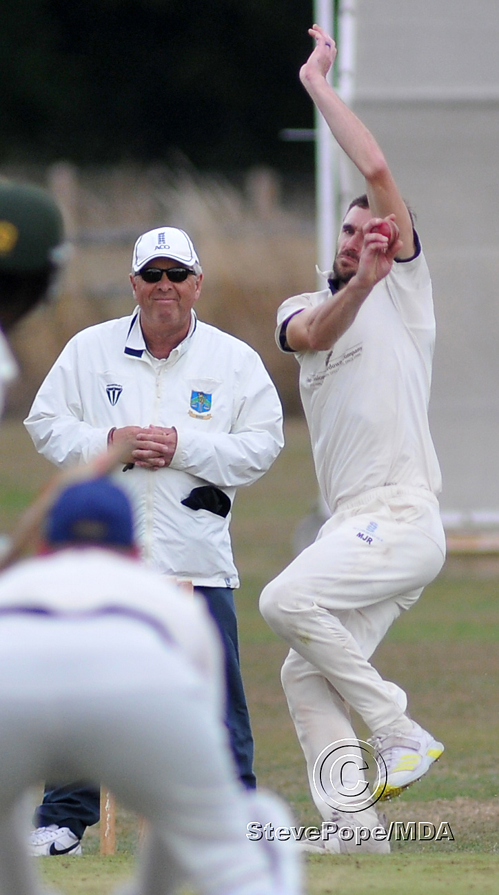 Photo: Steve Pope MDA030922F_SP003 Tolchards Devon Cricket League B Division. Chudleigh versus Clyst St George. Chudleigh's Will Heather hurls down a delivery