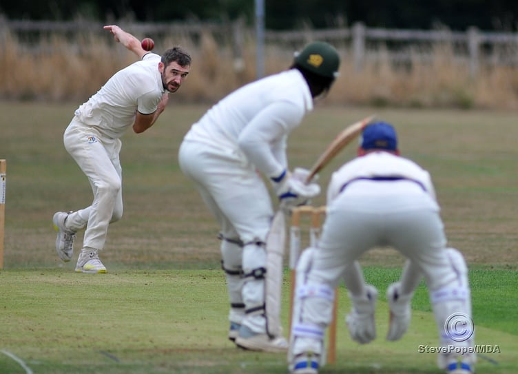 Photo: Steve Pope MDA030922F_SP004 Tolchards Devon Cricket League B Division. Chudleigh versus Clyst St George. Chudleigh's Will Heather hurls down a delivery