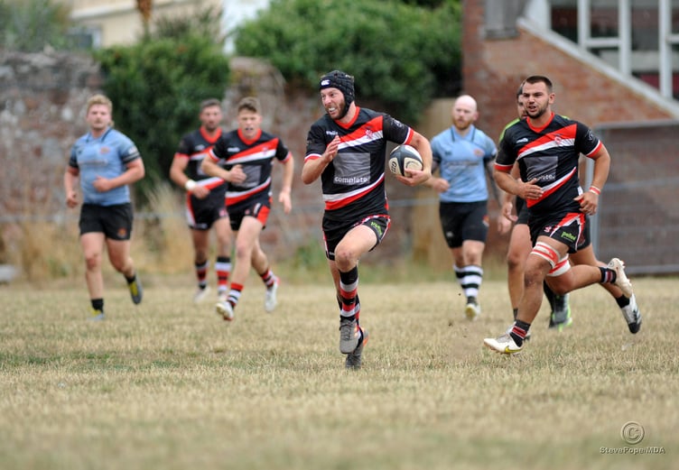 Photo: Steve Pope MDA030922B_SP007 Rugby. Teignmouth versus Sherborne . A close run run match that saw Sherborne coming up tops by just two points to win 43 points to 41 at Bitton Park.