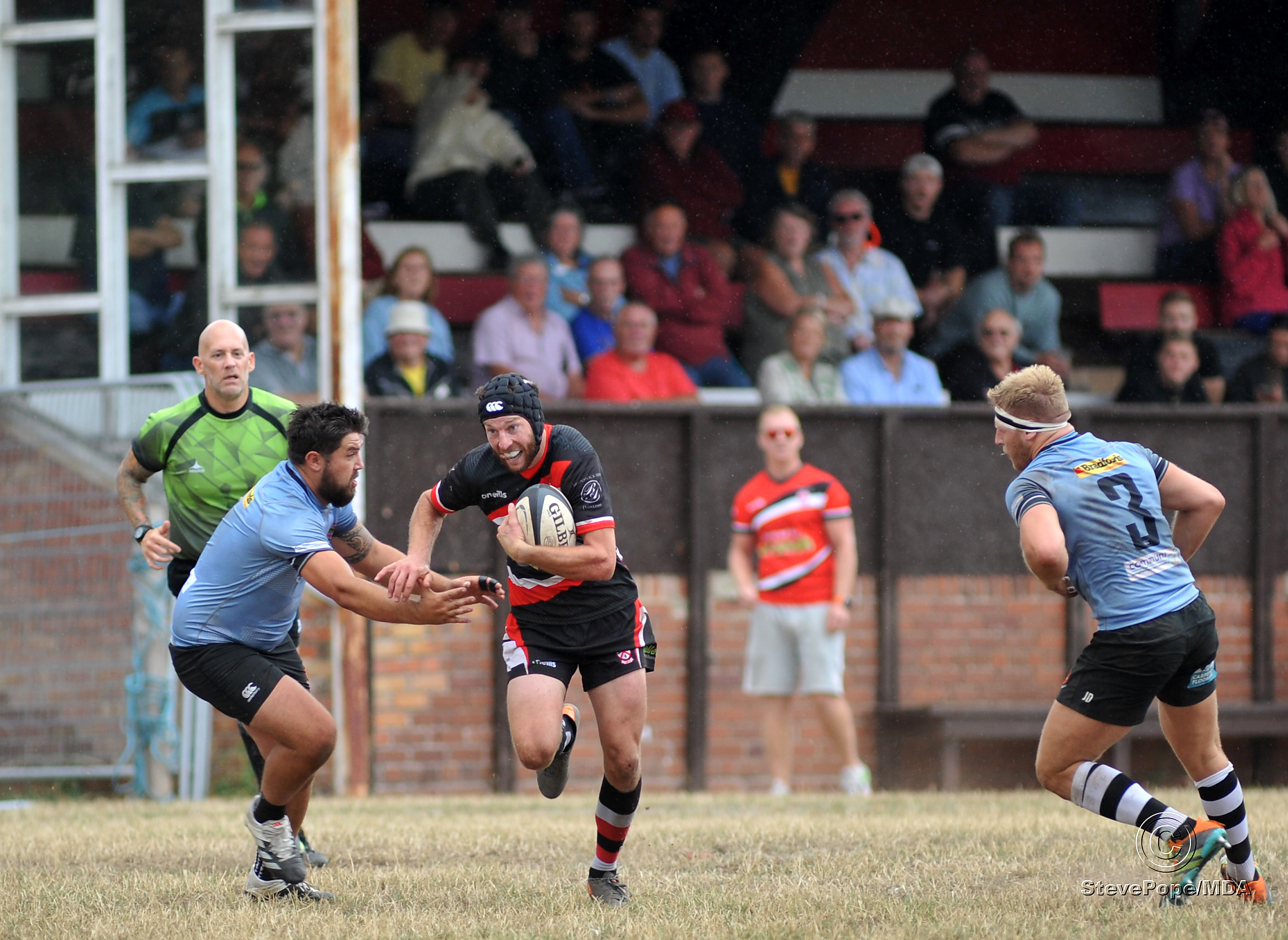 Photo: Steve Pope MDA030922B_SP008 Rugby. Teignmouth versus Sherborne . A close run run match that saw Sherborne coming up tops by just two points to win 43 points to 41 at Bitton Park.