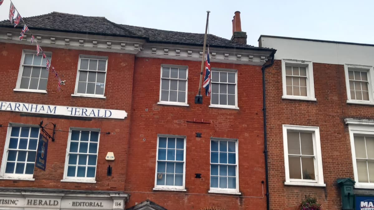 Where you can pay tribute to the Queen in Farnham and Haslemere