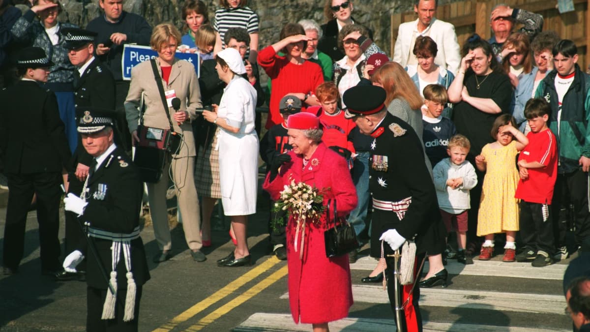 Residents to march through Totnes in honour of the Queen kingsbridge
