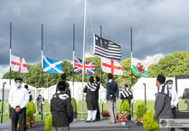 Five thousand young Ahmadiyya Muslims pay tribute to the Queen at Kingsley gathering