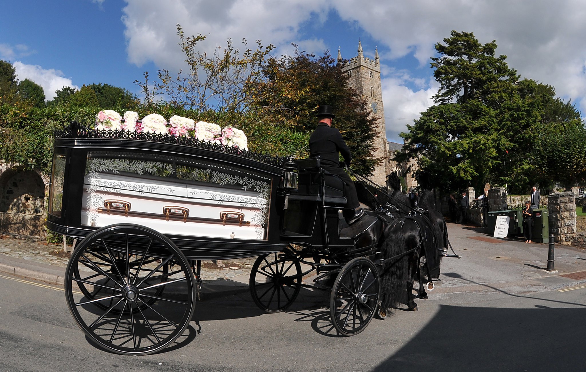 Photo: Steve Pope MDA160922A_SP005
Funeral of Ellen Small at Bovey Tracey