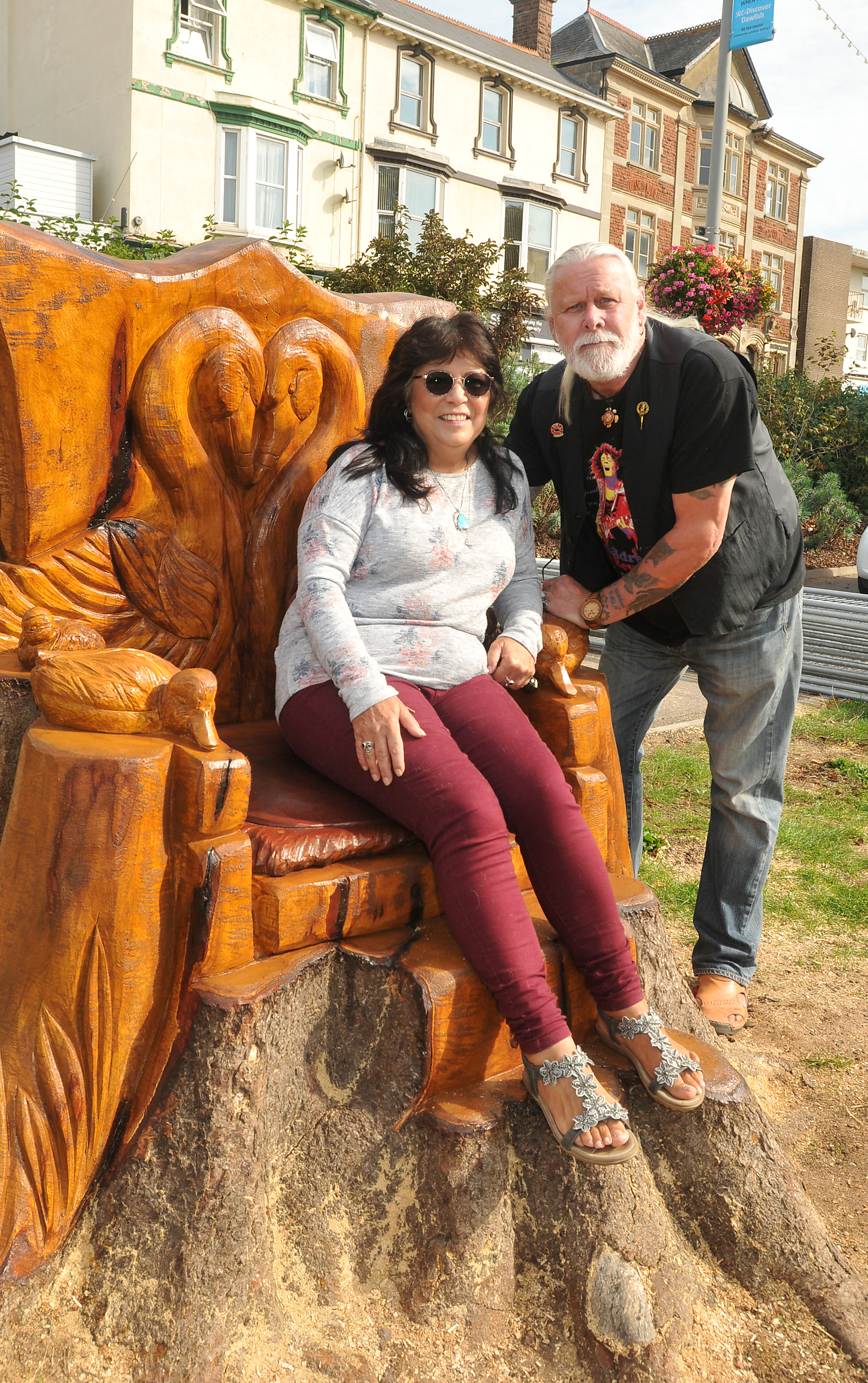 Photo: Steve Pope MDA200922A_SP006 Official unveiling of Dawlish swan throne on The Lawn. 'We think it's brilliant' That's the verdict from Dawlish residents Michael Hague and Mercedes Sullivan