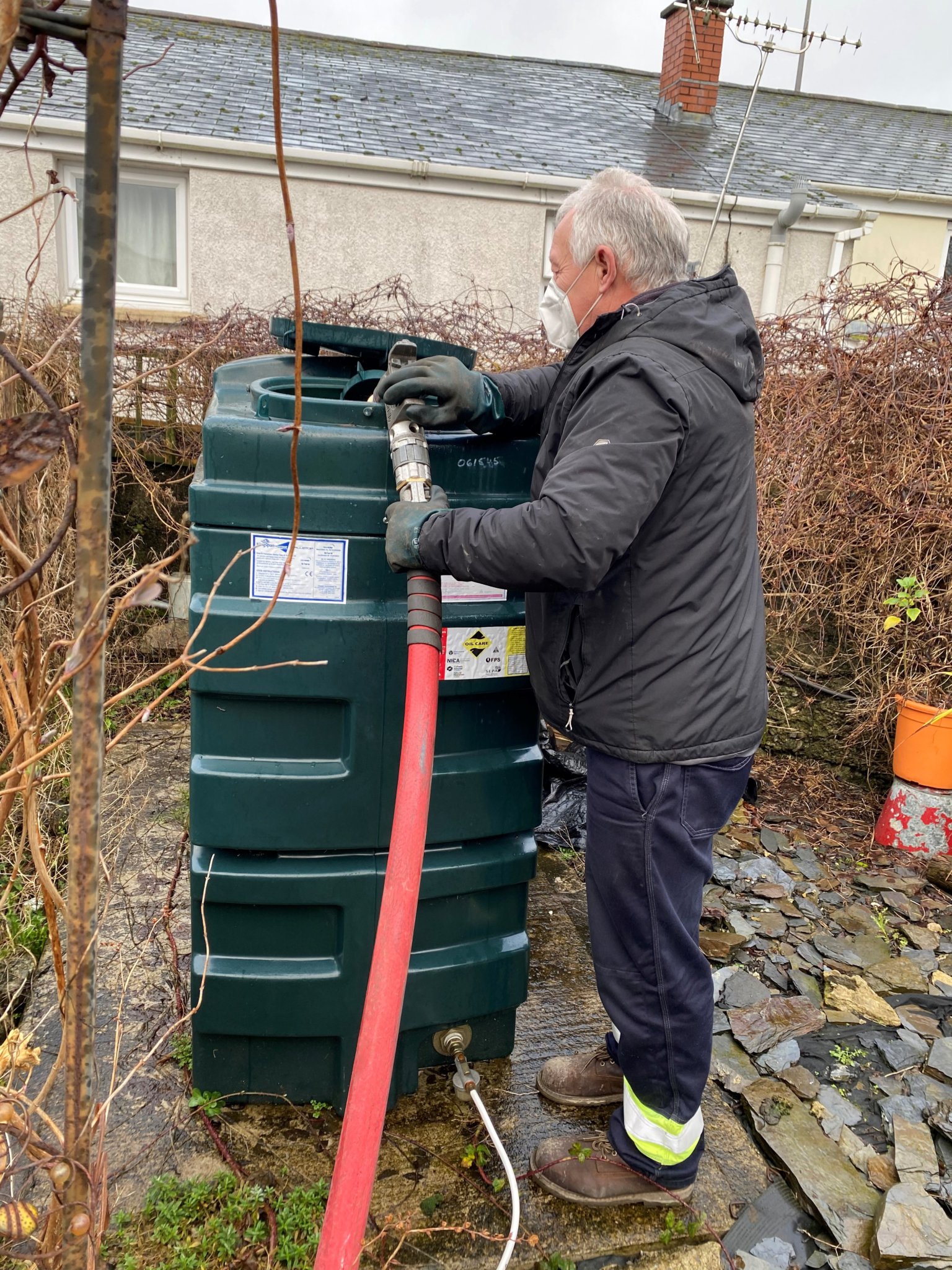 Oil 4 Wales will offer a one-off delivery of oil to its customers aged 80 and over
