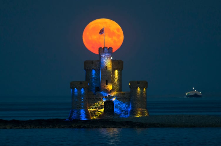 Moonrise by Sue Jones