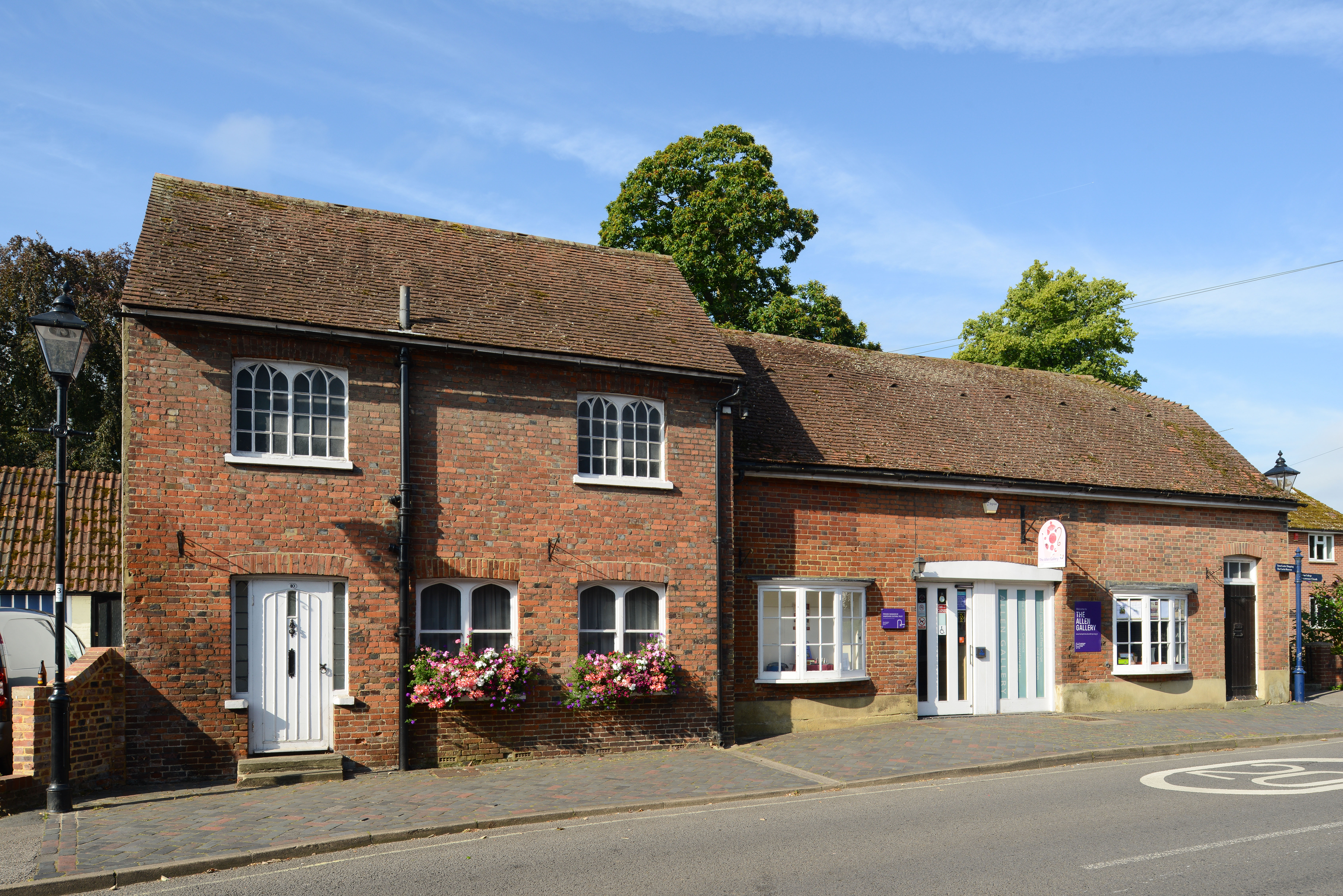 <p>The Allen Gallery</p>