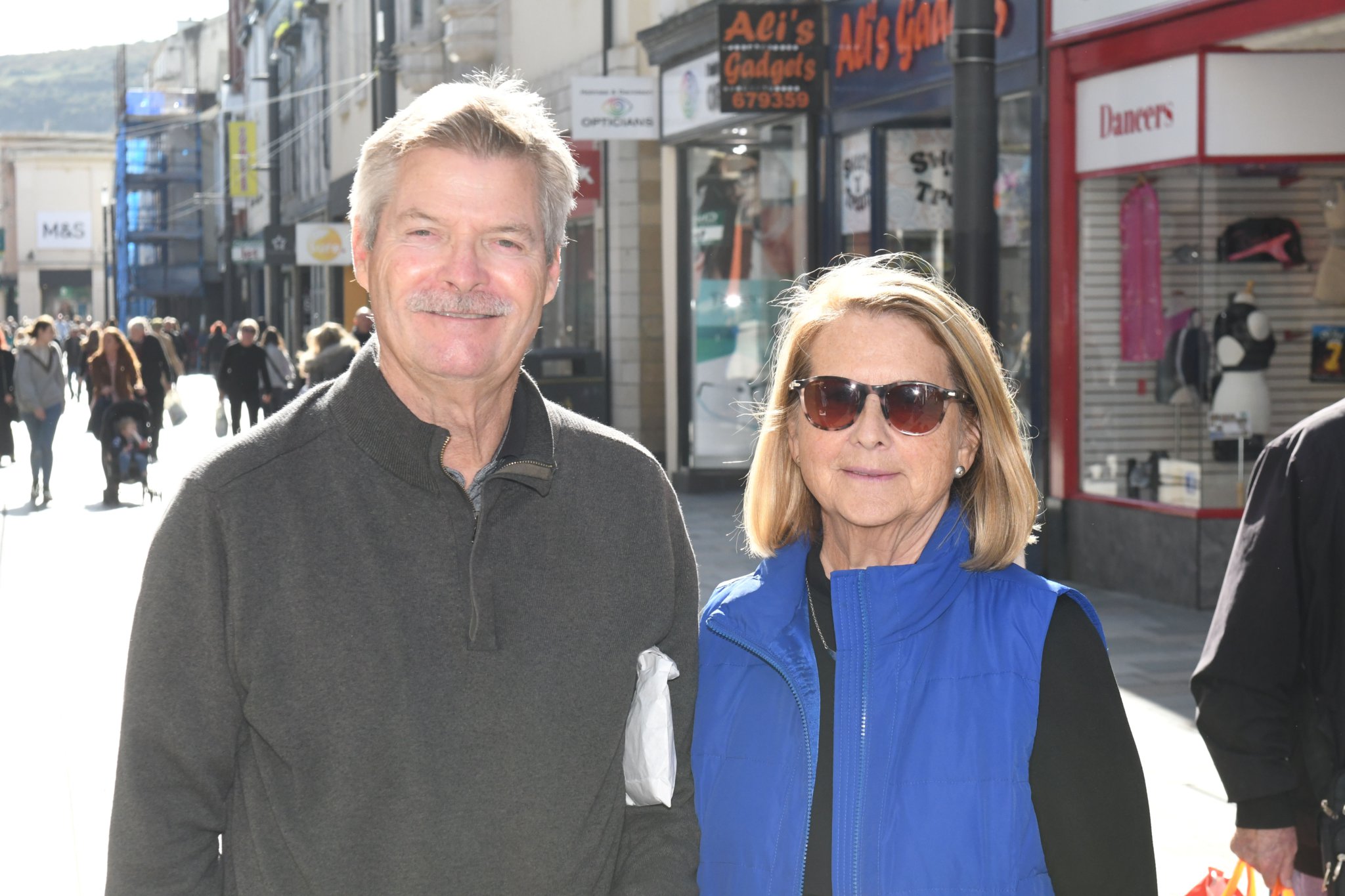 Public opinions on public transport in the island - Tom and Linda Boster (California, United States)