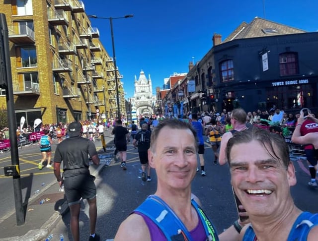 Hunt brothers run up £40,000 for Royal Surrey County Hospital