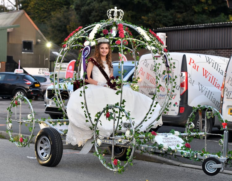 Molly Nottle with her amazing carriage from Hendra