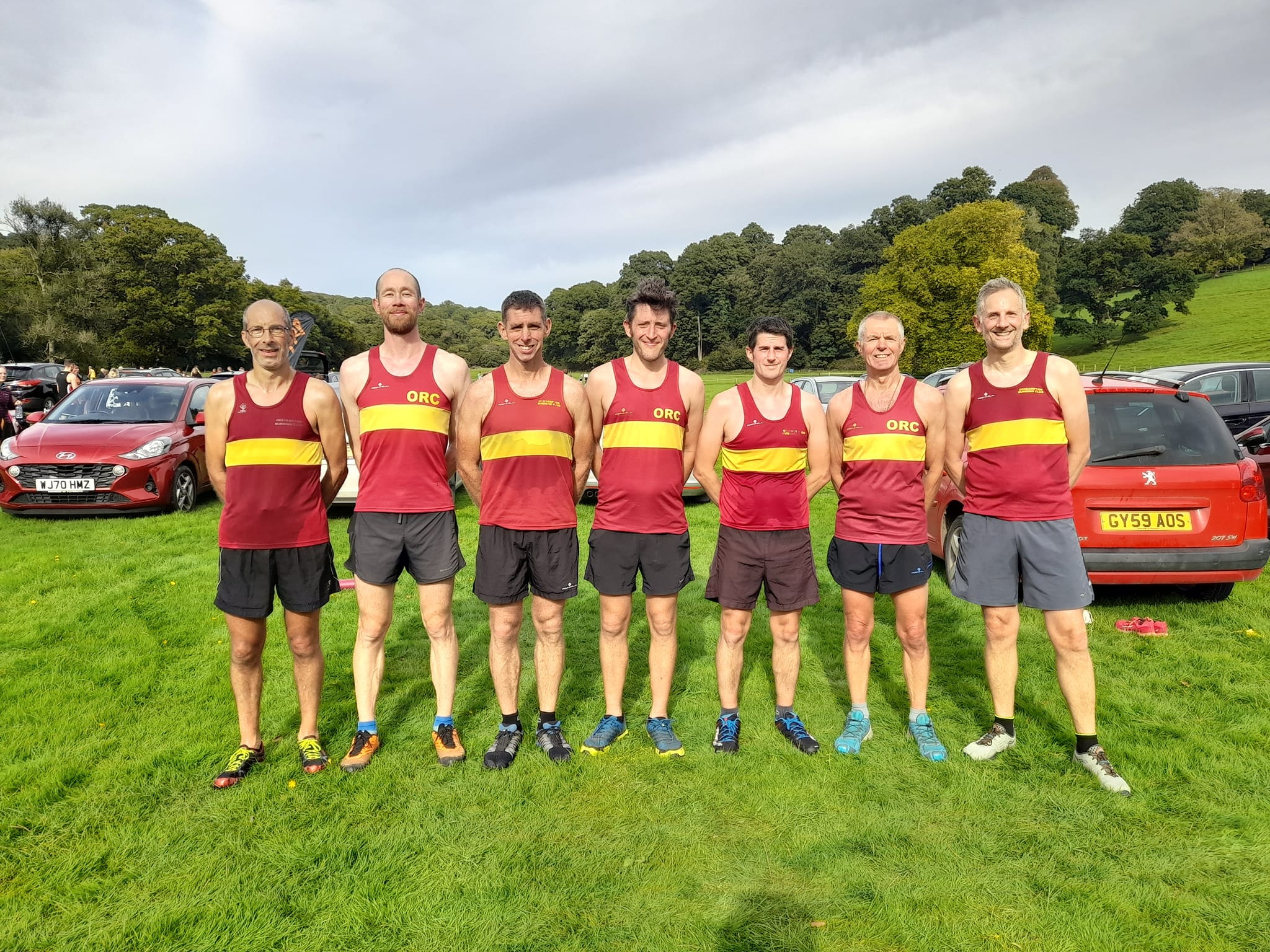 LEFT: The Men’s team were in Cross Country League action. RIGHT: Kate Wilson finished the Manchester half-marathon in 1:57:33.