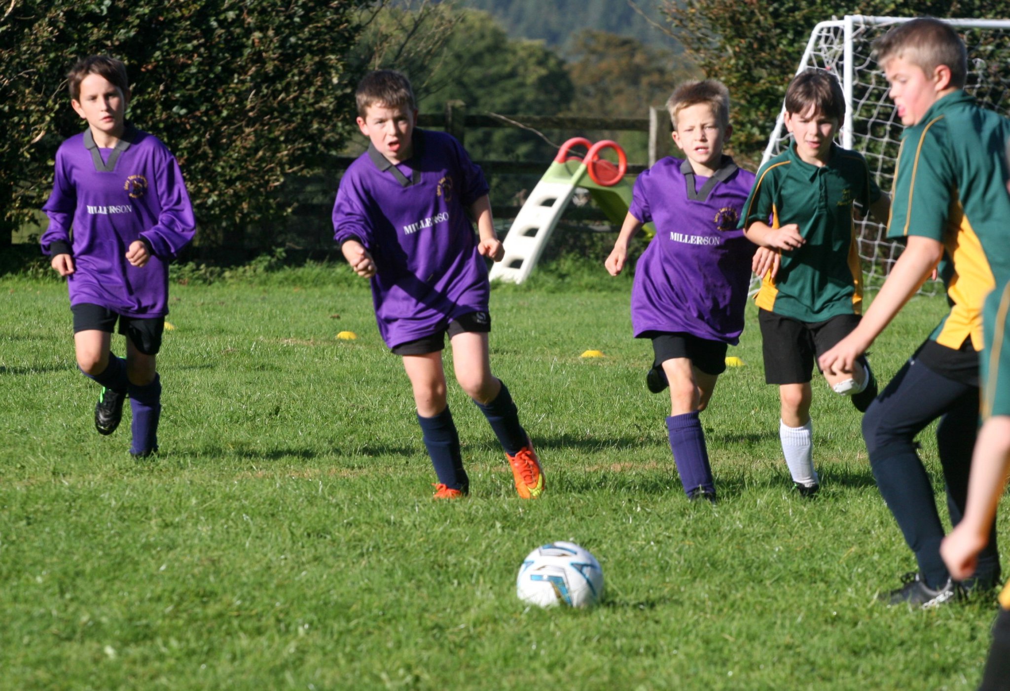 ABOVE and LEFT: A victorious Mary Tavy and Brentor team.
RIGHT: Lamerton V Lewtrenchard.
BELOW: Gulworthy A V Meavy B.
BELOW RIGHT: Lamerton V Meavy.