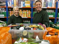 Generous Co-op shoppers deliver £950 boost for Farnham Foodbank