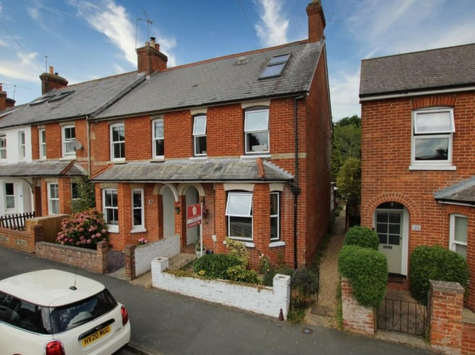 period farnham