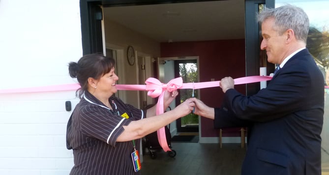 Chief nurse Jo Mountjoy and East Hampshire MP Damian Hinds cut the ribbon to open the new Maternity Hub at Badgerswood Surgery in Headley, November 4th 2022.