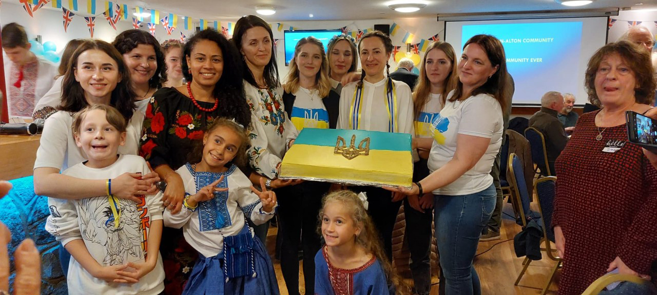 Party time for Ukrainians and hosts in Alton