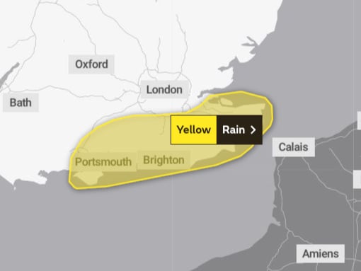 A band of heavy rain is expected to sweep across Surrey and Hampshire on Wednesday evening and early Thursday morning