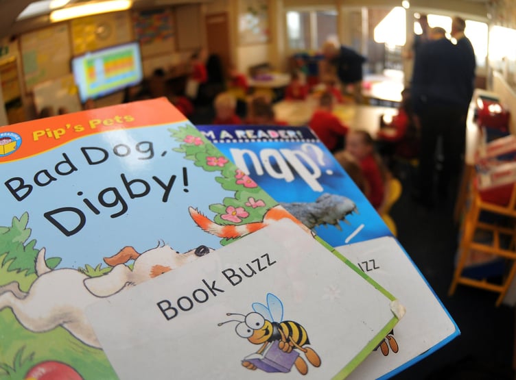 Photo: Steve Pope MDA161122A_SP009
Book Buzz at Hazeldown Primary School in Teignmouth