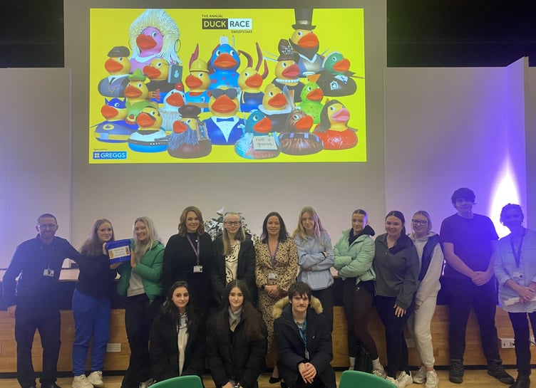 UCIM Duck race