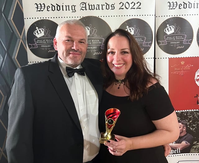 Top florist accolade for Shelley at Best of Welsh Weddings Awards