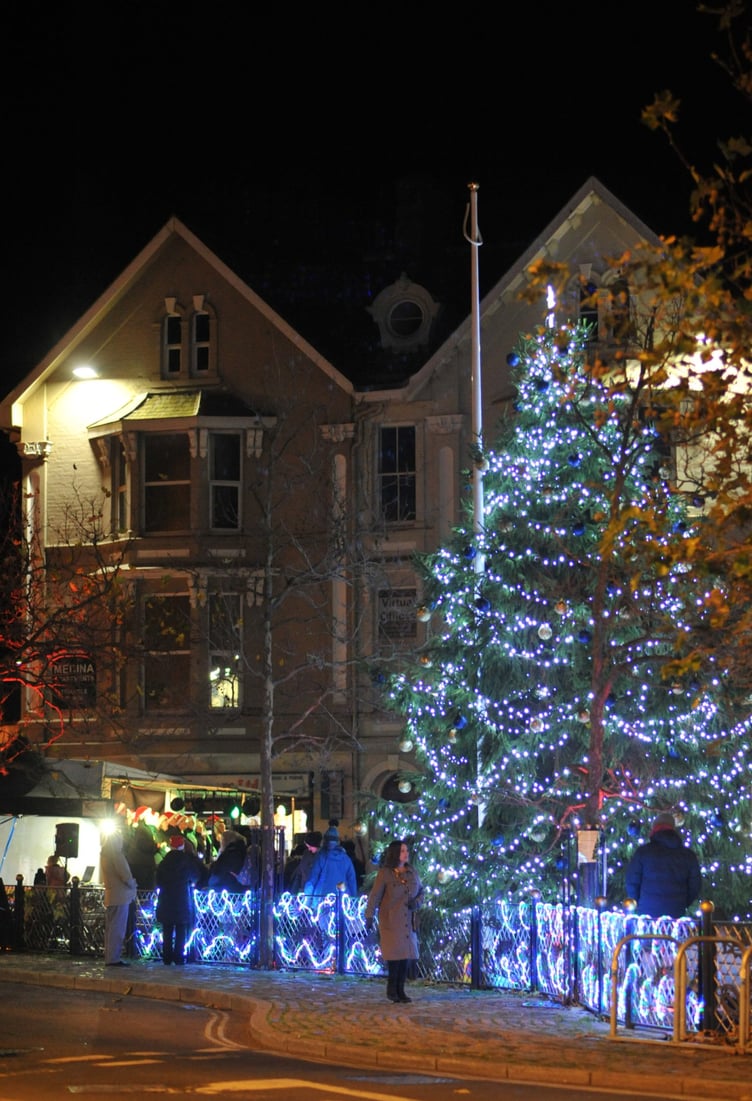 Photo: Steve Pope MDA031222A_SP015
Teignmouth Christmas lights switch on event