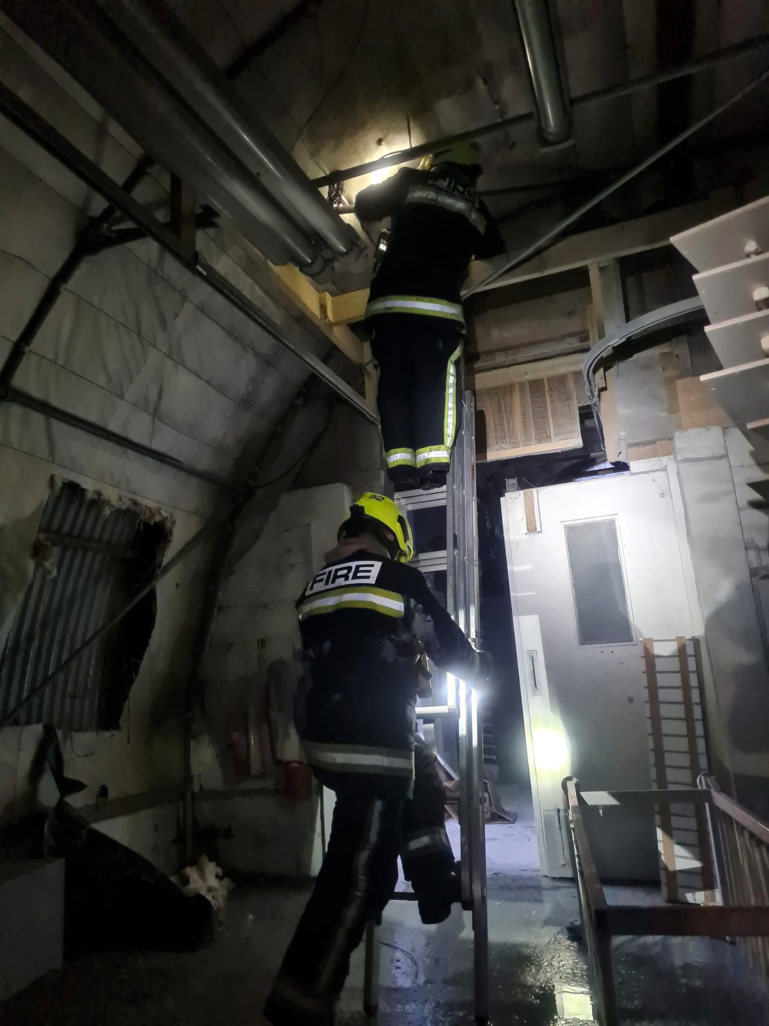 Firefighters tackle a blaze at a wood joinery workshop in Rattery. Pictures: Buckfastleigh Fire Station (December 2022)