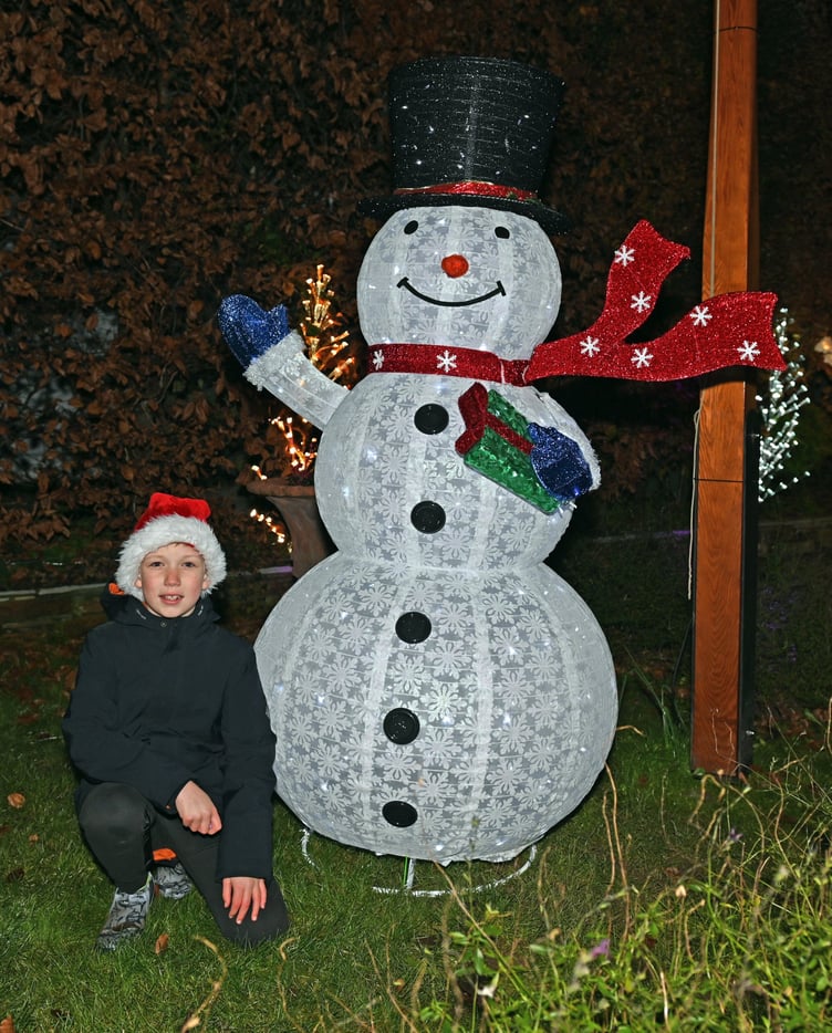 Having the honour of turning on the St Teath Christmas Lights for 2022 was the oldest resident of St Teath Pearl Pluess along with Marion Sinclair