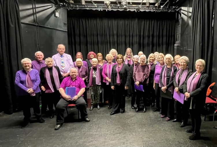 Phoenix Community Choir Christmas concert, The Phoenix Theatre and Arts Centre, Bordon, December 2022.