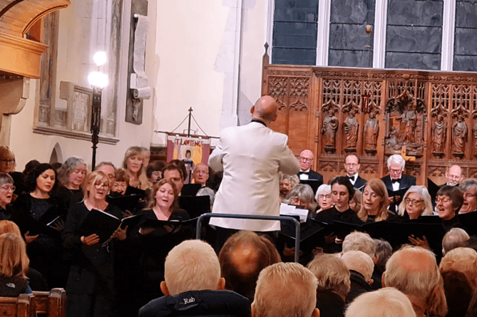 Waverley Singers performed their concert 'Awake, Arise! Music for Advent and Christmas' to a packed St Lawrence Church, Alton, on Saturday, December 3