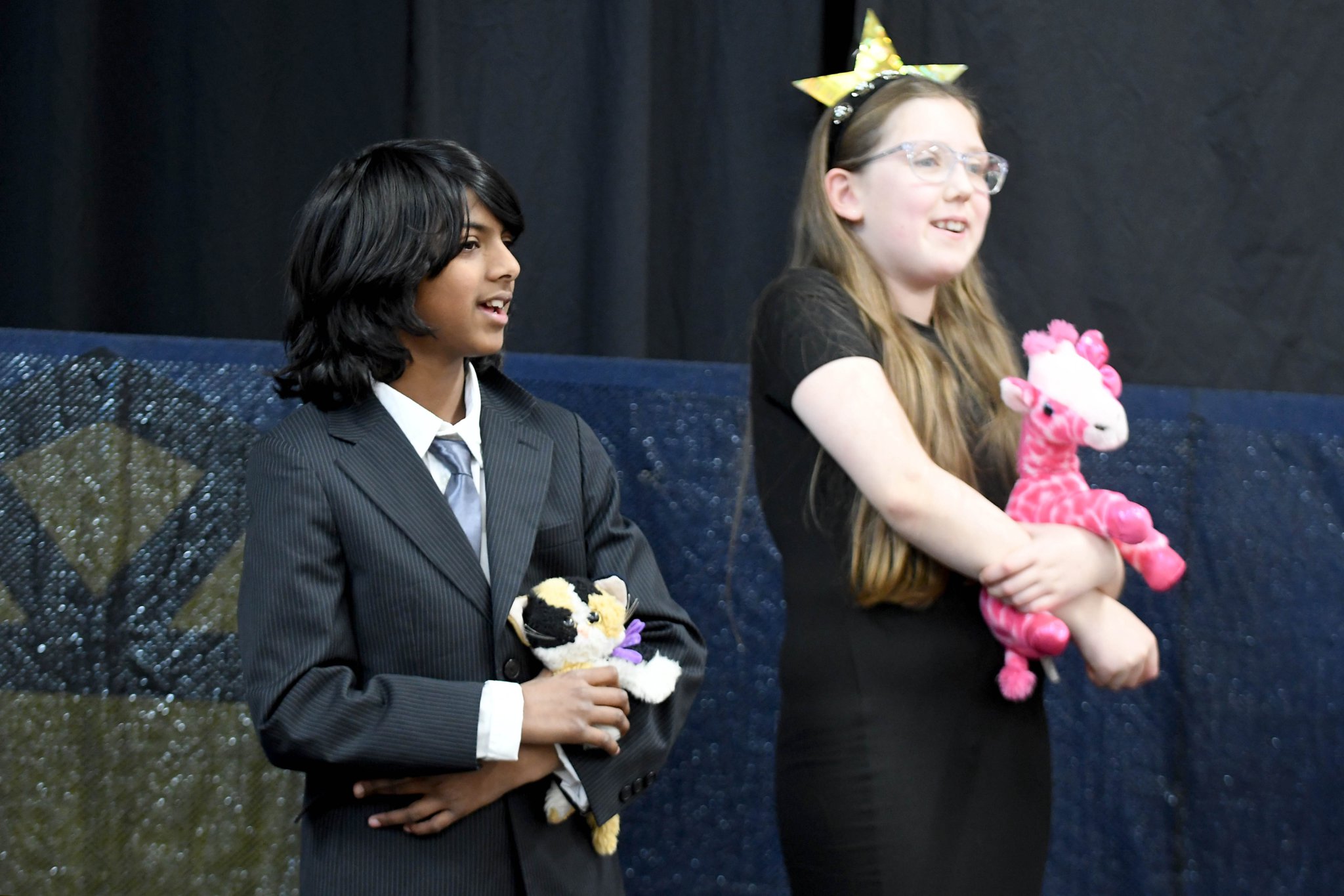 Little Stars 2022: Ashley Hill Years 5 and 6 presents the James Bond-themed 'Christmas Never Dies'