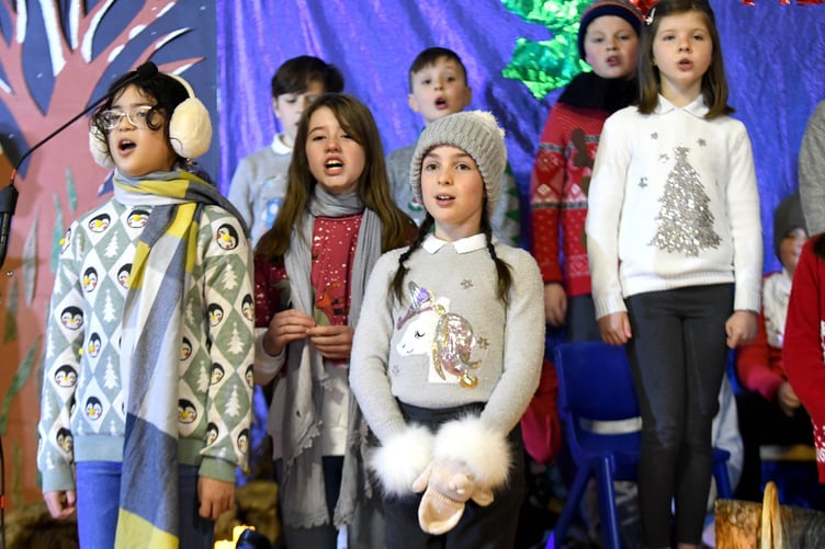 Little Stars 2022: Dhoon school presents ‘The Fireside Nativity'