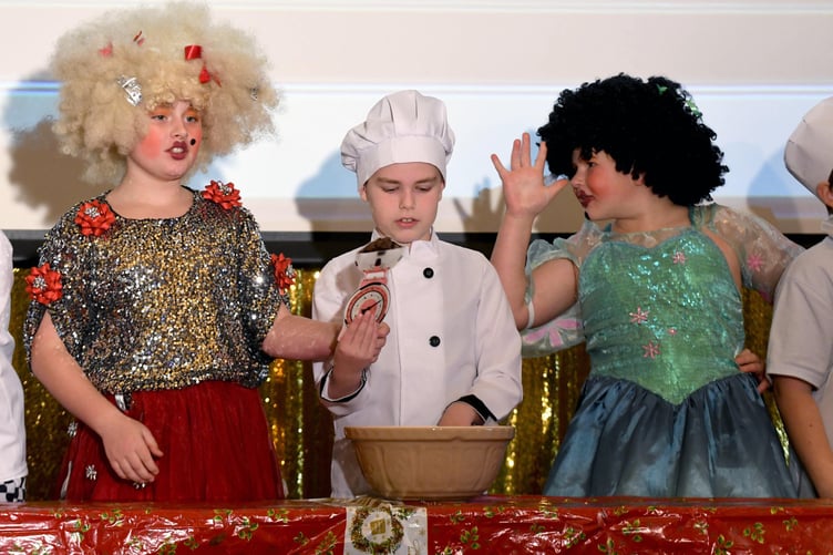 Peel Clothworkers school Year 6 present ‘Cinderella Rockafella’