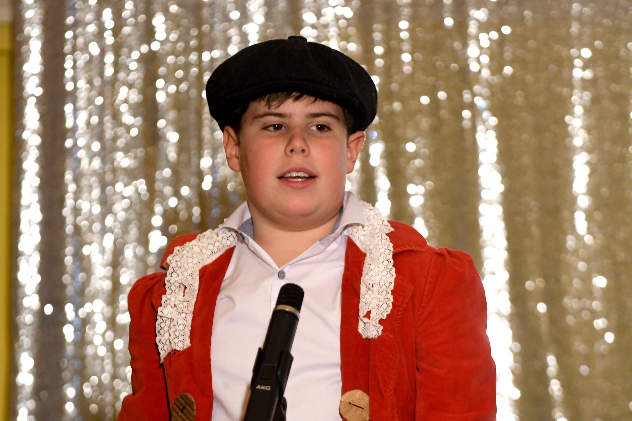 Peel Clothworkers school Year 6 present ‘Cinderella Rockafella’