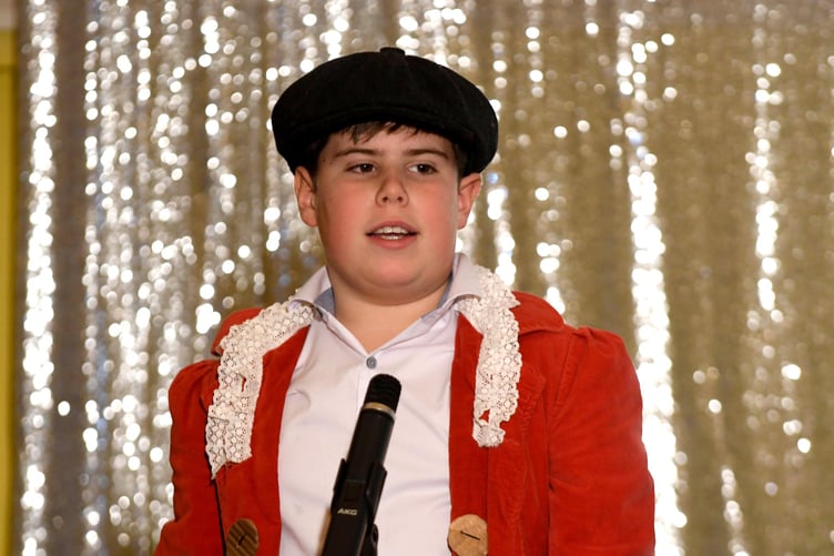 Peel Clothworkers school Year 6 present ‘Cinderella Rockafella’
