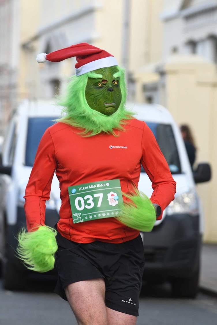 The 2022 Douglas Santa Dash -