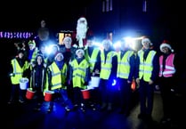 Mayor joins Santa on sleigh tour for Farnham’s food bank