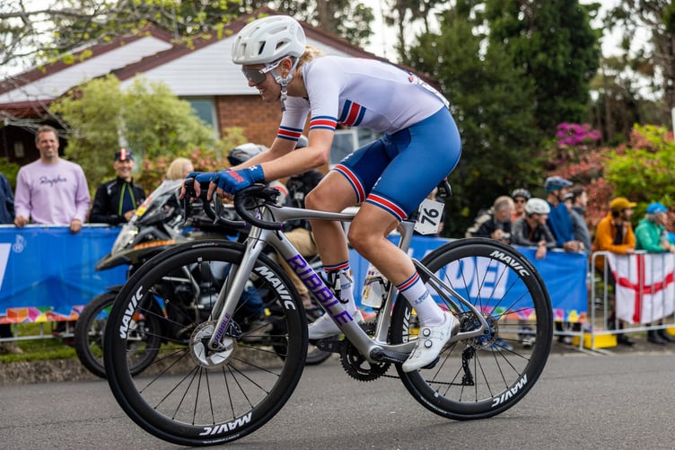 Lizzie Holden has switched to UAE Team ADQ and will compete on the illustrious Women’s WorldTour (SWPix.com)