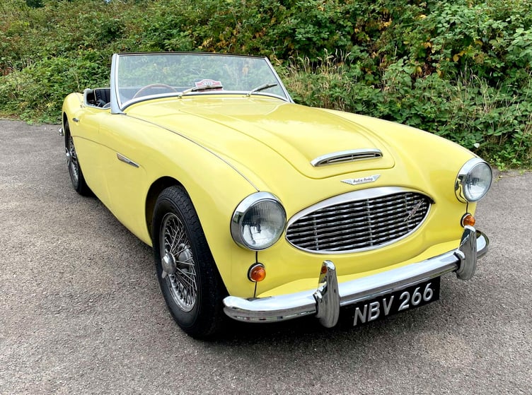 A 1960 Austin Healey 3000 Mk 1 was among the classic cars sold at Ewbank’s in 2022.