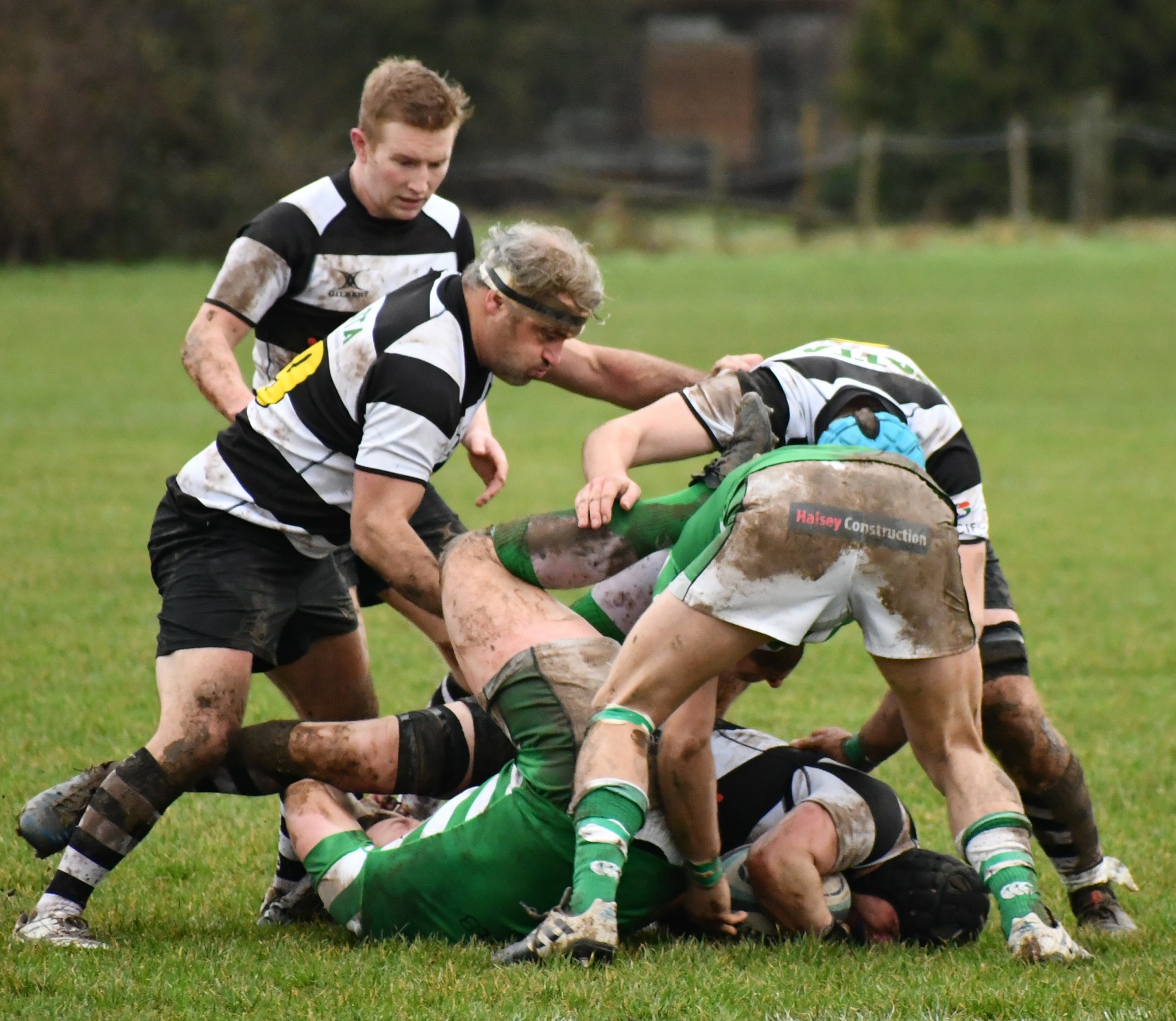 Jules Joris clears out the ruck