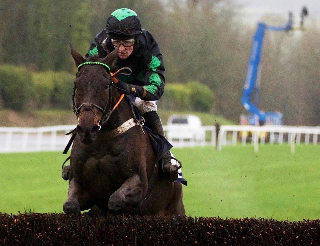 Sam Thomas had a winning return with Iwilldoit. File
photos: Chepstow Racecourse