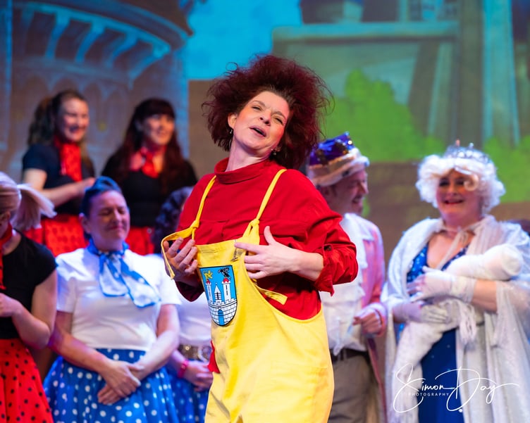 Sleeping Beauty, presented by Newton Abbot and District Musical Comedy Society, really did deliver.
Pictures: Simon Day Photography (Jan 2023)