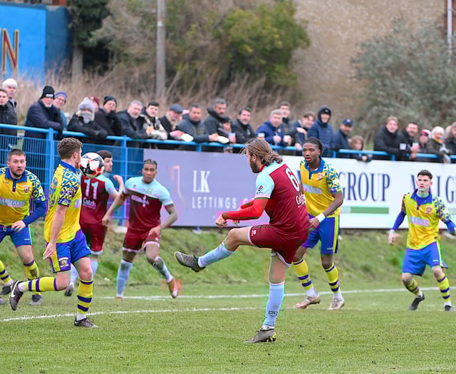 Paul Johnson fears home pressures are getting to his Farnham side