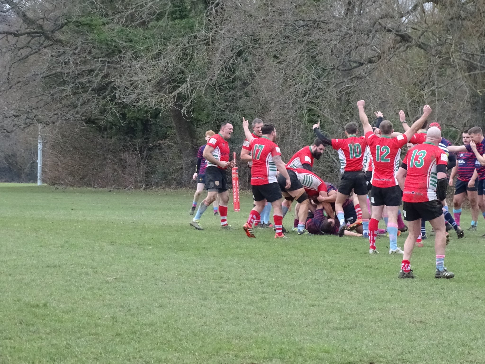 Petersfield celebrate Leo Mehers’ try