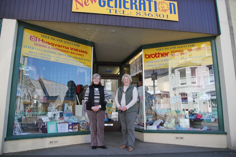 Ann Morton and Maureen Gandy at New Generation in 2012