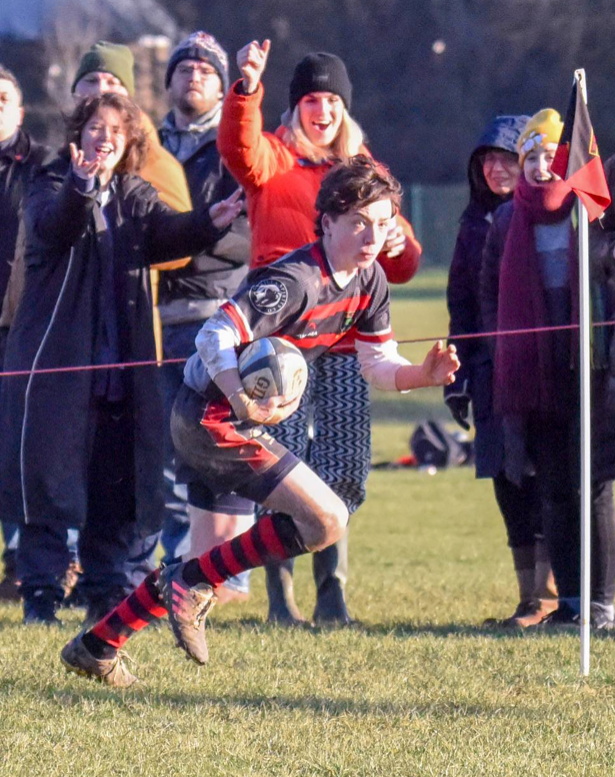 Rollo Harrap scores his try